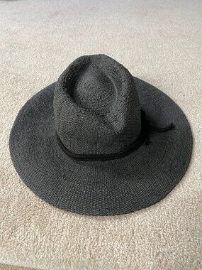 Universal Thread  Goods Co. Beach Wide Rimmed Hat  Black One Size Fits Most